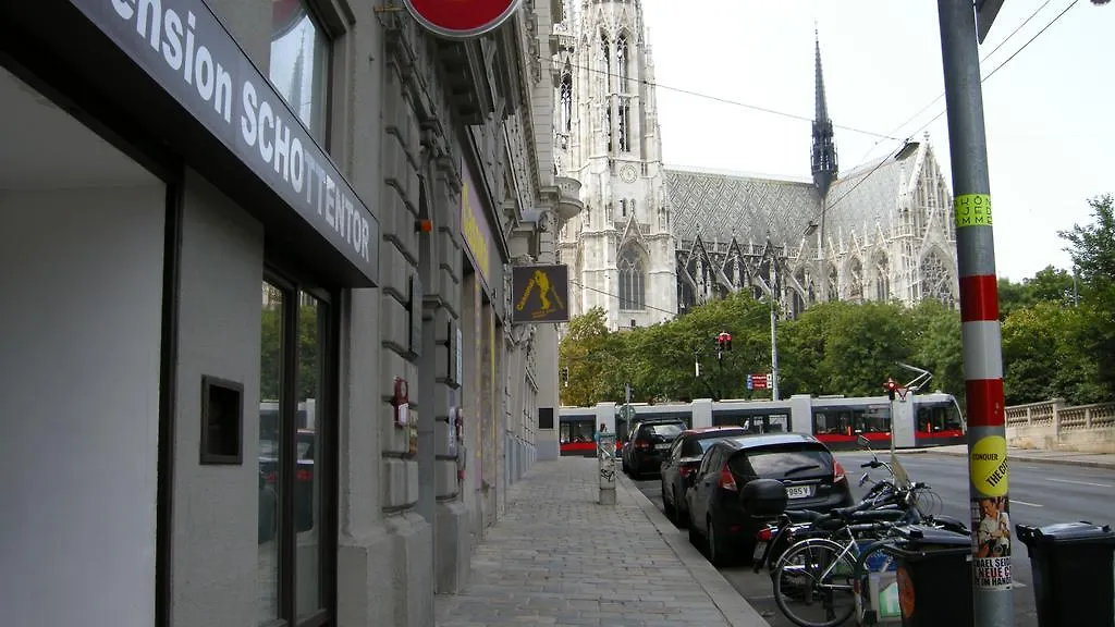 Pension Schottentor-1